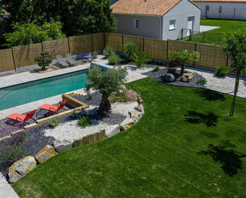 Paysagiste La Plaine sur Mer - Gazon - massif - enrochement - traverses - terrasse bois