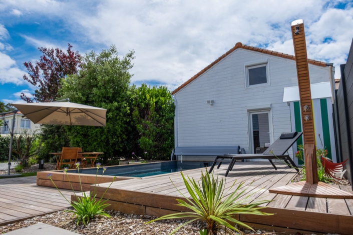 Terrasse en bois exotique sur plusieurs niveaux