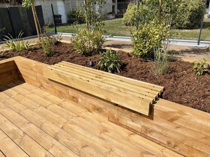 Terrasse et banc en bois - Paysagiste Pornic La Plaine sur Mer