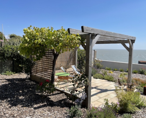 pergola terrasse près de la mer à pornic au jardin des reves paysagiste la plaine sur mer paysagiste pornic