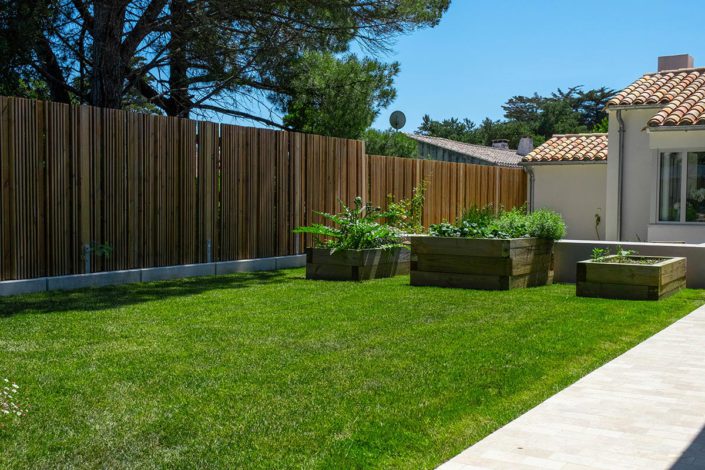 Pornic clôture & carré potager - gazon - paysagiste Au Jardin des Rêves