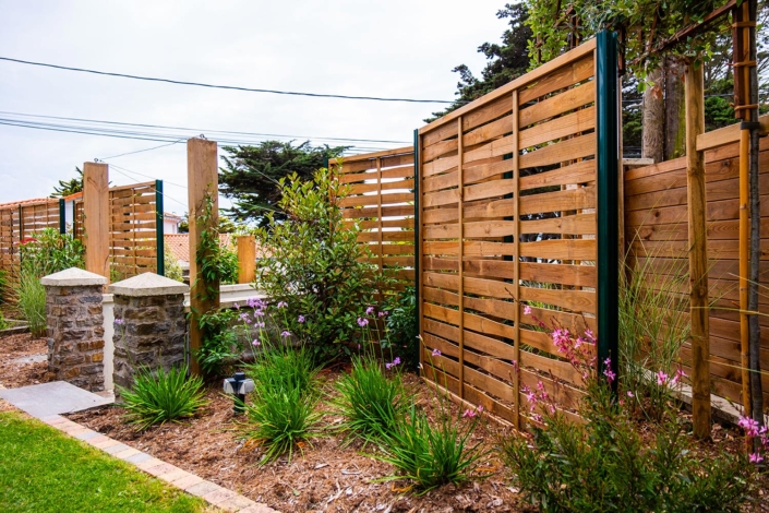 Pornic Brise-vue chêne vert cache du vis à vis dérangeant - Au Jardin des Rêves