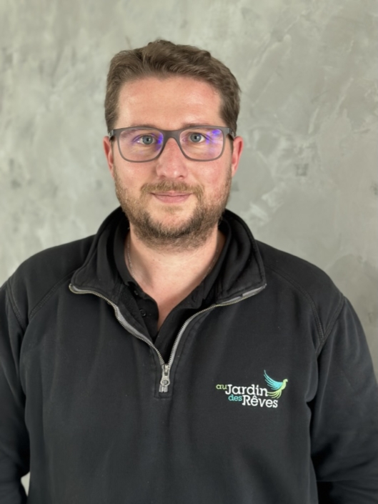 Maxime RICHEUX, dirigeant de l'entreprise Au Jardin Des Rêves.