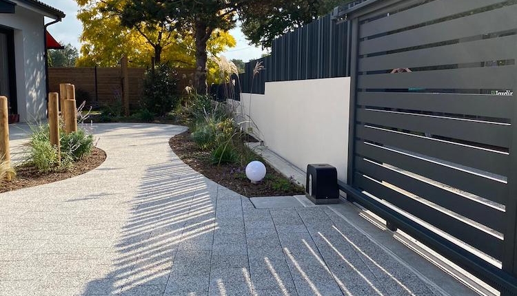 Pavé drainant, revêtements drainants au jardin des rêves